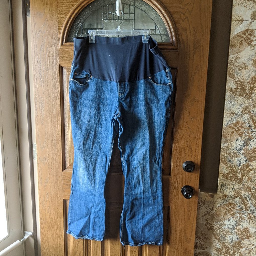 Maternity Jeans - Old Navy - half panel